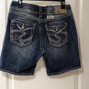 Silver Suki Surplus Shorts, 29, mid-rise, curvy fit
